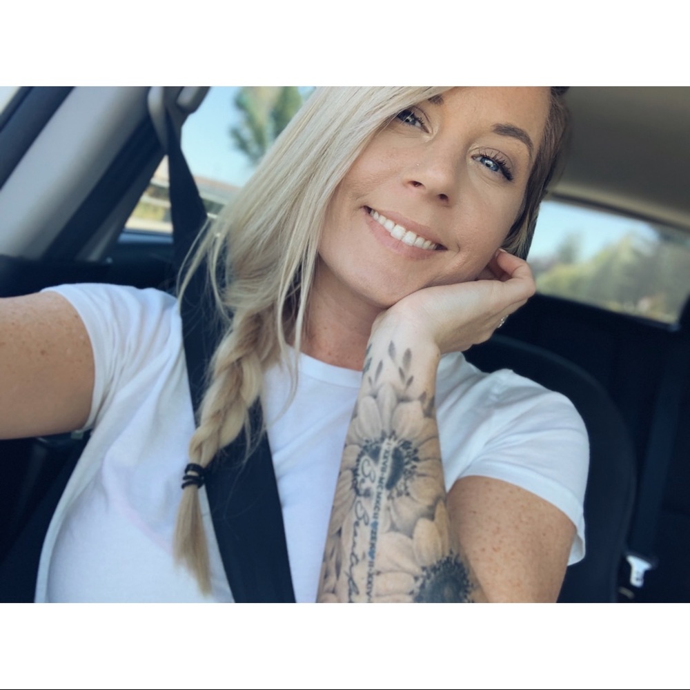 Meet your Posher, Kayla